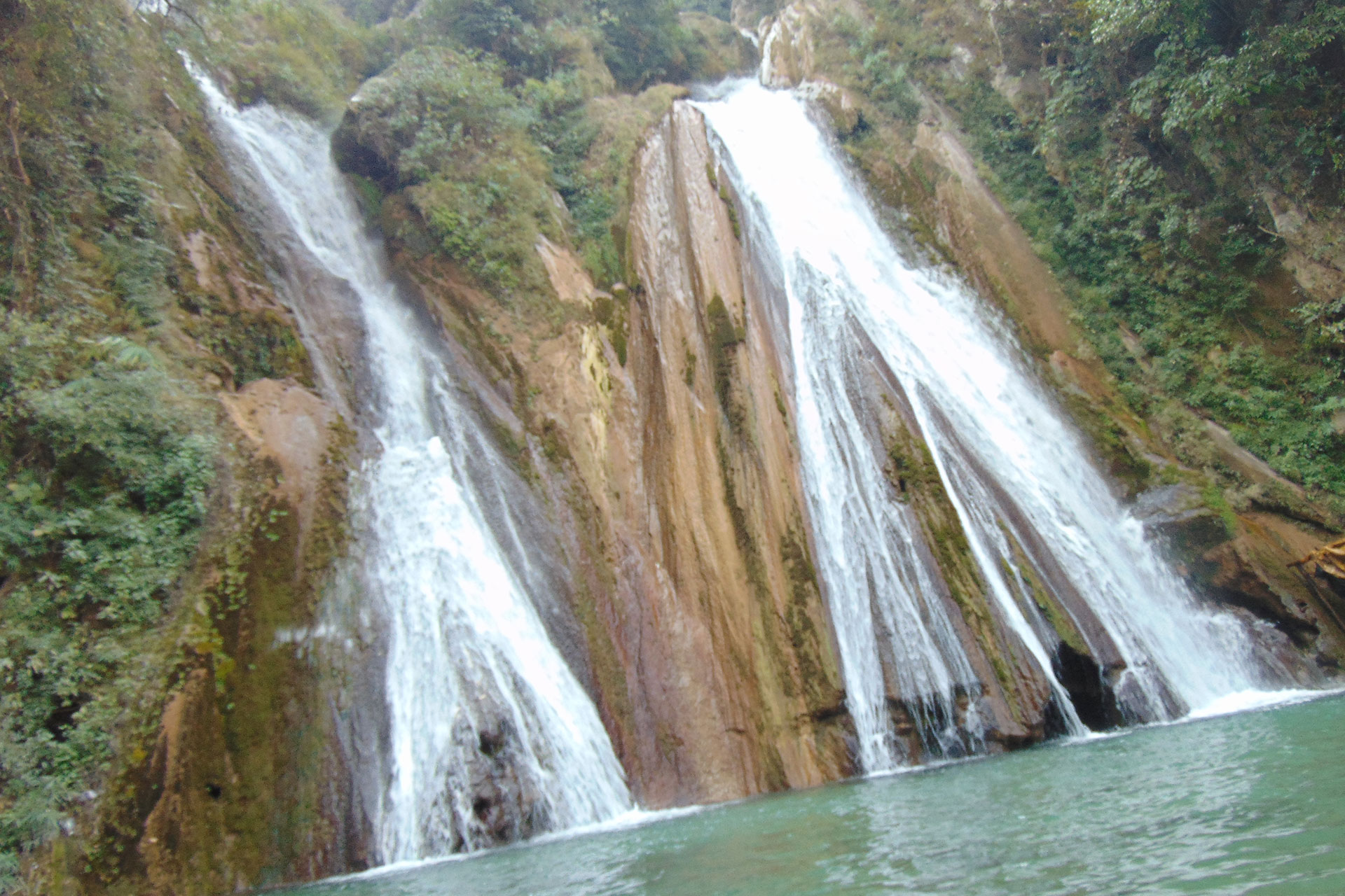 kempty-falls-uttaranchal